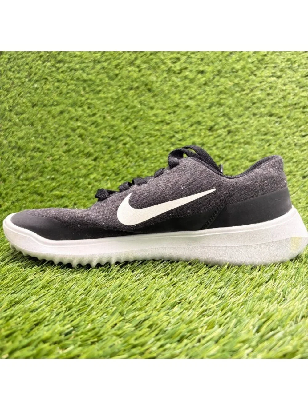 Nike Victory G Lite Mens Size 6.5 Black White Athletic Spikeless Golf Shoes